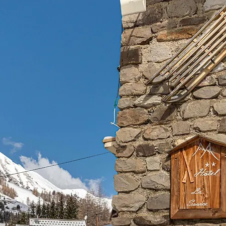 Restaurant La Source Ξενοδοχείο 2*